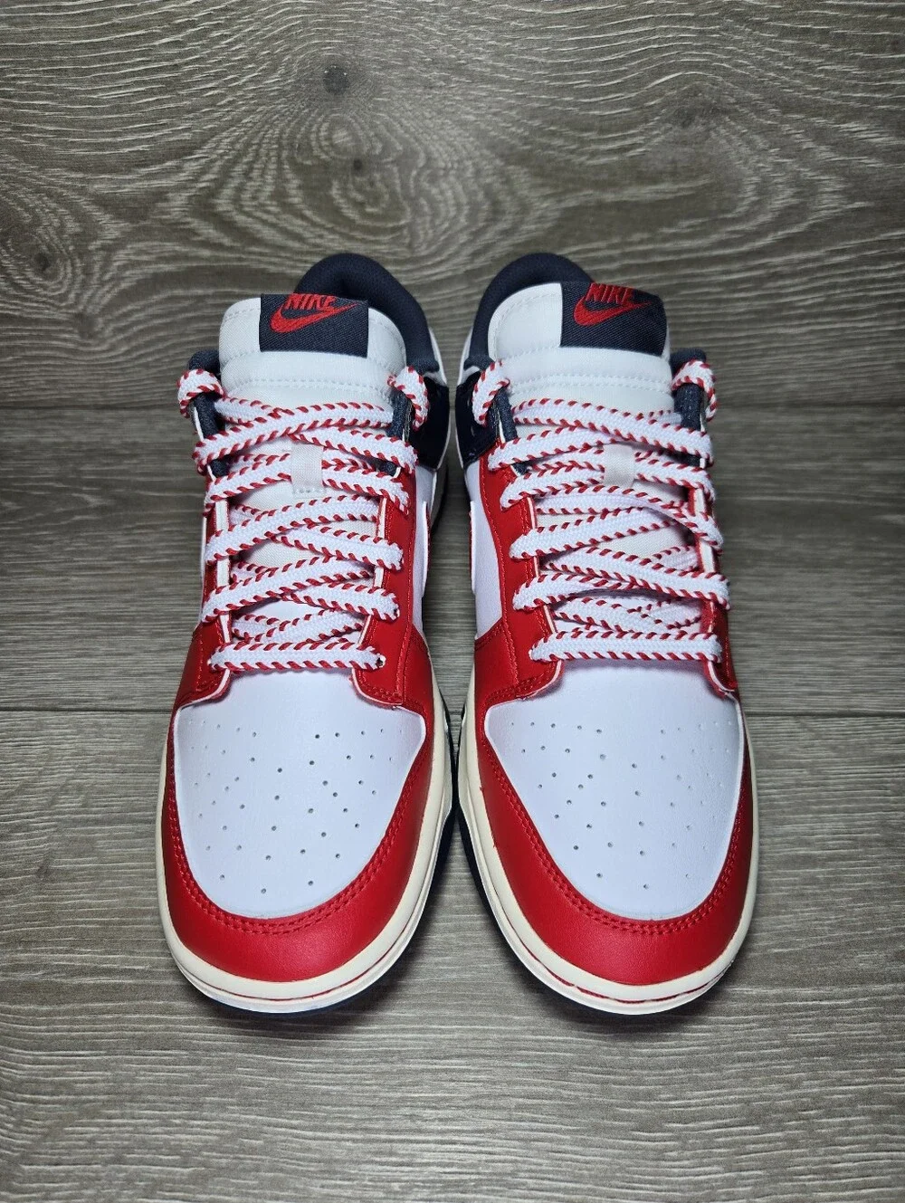 Nike Dunk Low Boston Red Sox Sneakers White / Blue / Red Mens Size 9 Brand New